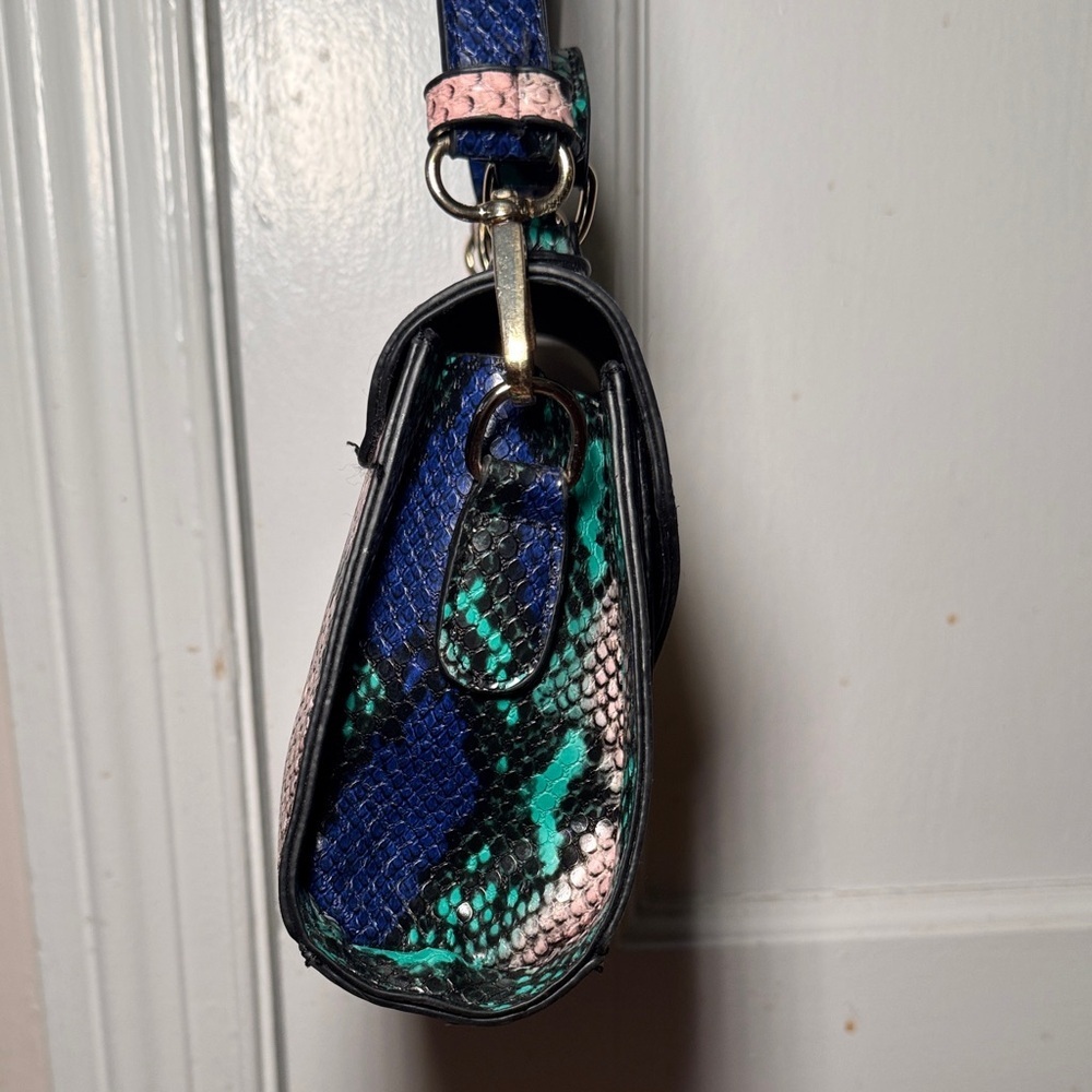 Stylish Multicolor Snake Print Mini Handbag - Picture 4 of 11